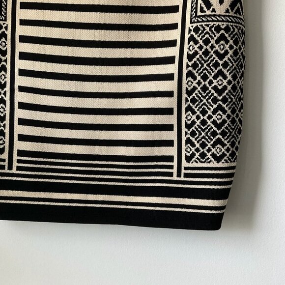 Jealous Tomato Stretchy Geometric  Pencil Skirt Size Small - Picture 4 of 5